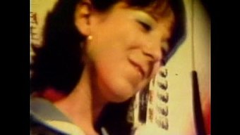 Annie Sprinkle'In Büyük Göğüsleriyle Retro Hardcore Buluşması Ve Yoğun Sikiş