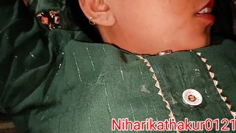 Üniversiteli Pis Kız, Amını Sert Bir Şekilde Siktiriyor