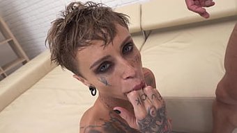 Sasha Beart'In Aşırı Fisting Ve Yutma Ile Yoğun Birebir Seansı