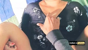 Köy Kızı, Yurtta Kocasıyla Sıcak Seks Konuşmaları Ve Derin Penetrasyonla Meşgul Oluyor