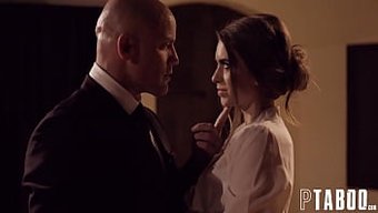 Jill Kassidy'Nin Ofiste Aşağılanması Ve Yüz Sikişi