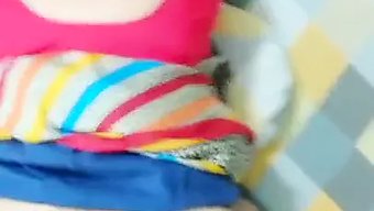 Hint Teyze Savi'Nin Dar Amı Arkadan Beceriliyor