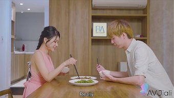 Ateşli Üvey Anne Sofie Marie, Üvey Oğlu Tarafından Baştan Çıkarılıp Güzelce Beceriliyor.