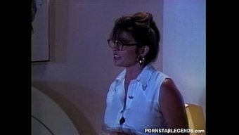 Ashlyn Gere'Nin Tutkulu Seks Sahnesi Onu Nefessiz Ve Güzel Bırakıyor