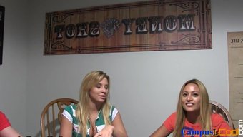 Natalia Robles'Un Üniversite Arkadaşıyla Samimi Bir Karşılaşması