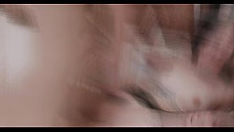 Kaitlyn Katsaros Ile Irklararası Çete Seks Yapıyor Ve Ağzına Boşalıyor