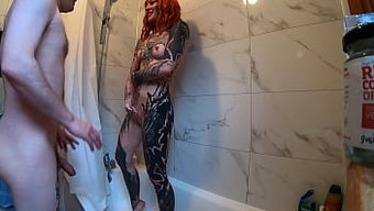 Biseksüel Xio Xander, Büyük Bir Sikle Buharlı Bir Duş Sahnesinde.