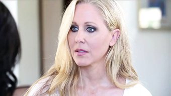 Lezbiyenler Parmaklama Ile Samimi Dokunuşu Keşfediyor