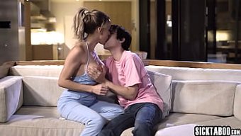 Sarışın Milf Pristine Edge, Hd Videoda Sakso Çekiyor Ve Sert Bir Şekilde Beceriliyor