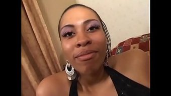 Evonnah, Siyah Güzellik Kıçı Sikiliyor Ve Ardından Yüzüne Boşalıyor