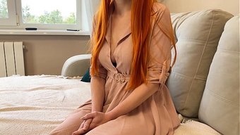 Karımın Patronu Beni Mutfakta Baştan Çıkarıyor Ve Sıcak Misyoner Seks Yapıyoruz.