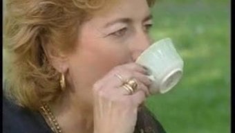 Olgun Porno Içinde Bol Göğüslü Dolgun Dişi