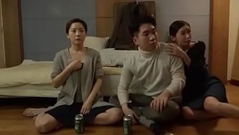 Kilisenin Ablası Yasak, Kutsal Bir Yerde Sikişiyor.