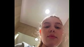 Büyük Bir Sikle Halka Açık Aşağılama, Aşırı Anal Seks