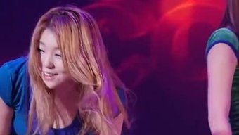 Muhteşem Koreli Güzelin Ve Büyüleyici Amcığının Derlemesi