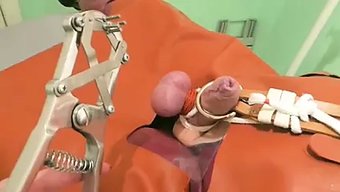 Aşırı Bdsm: Testis Organlarının Çıkarılması