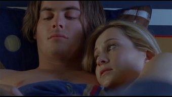 Üvey Oğul Ve Baba, Sarışın Üvey Anneyi Üçlü Yetişkin Filminde Baştan Çıkarıyor.