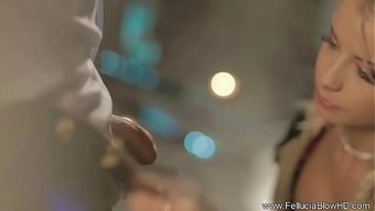 Güzel Aşık, En Iyi Kafayı Nasıl Vereceğini Soruyor