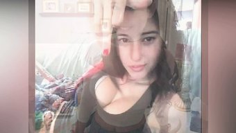 Üniversiteli Kızın Sert Ev Yapımı Süt Banyosu Yoğun Orgazma Yol Açıyor