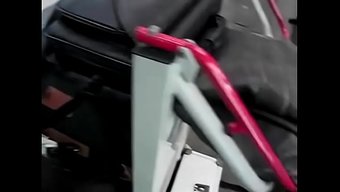 Seymore Butts, Alisha Klass Ile Avrupa Sıcak Sahnesinde.