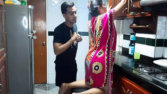 Olgun Kadının Tatlı Tadı Mutfakta