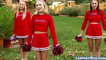 Oral Seks Ve Orgazmlarla Cheerleader Dörtlüsü