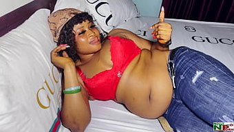 Bless Gold, Ilk Videosunda Krissyjoh'Un Büyük Siyah Yarrağından Sert Bir Şekilde Sikişiyor