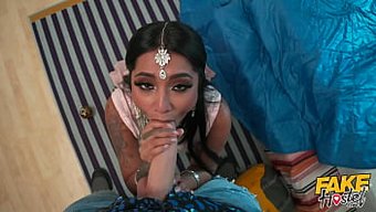 Yasmina Kahn Ve Nuria Millan, Kolej Ve Latin Temalarıyla Sert Üçlüde