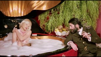 Remastered 35mm'De Brigitte Lahaie Ve Karine Gambier'In Yer Aldığı Eski Fransız Erotik