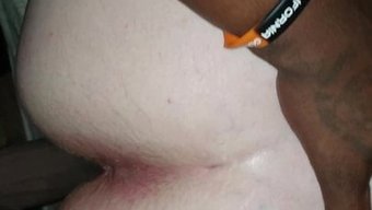 Büyük Kalçalı Afrikalı Olgun Kadın Arkadan Beceriliyor