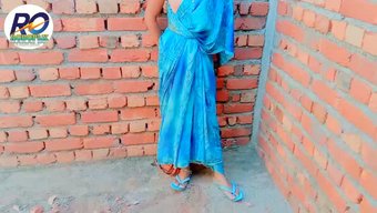 18 Yaşındaki Zayıf Kız, Hindi'De Annesinden Oral Zevk Arzusunu Keşfediyor