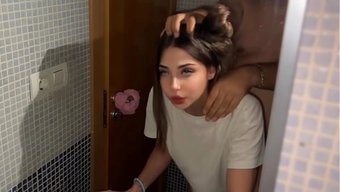 Kiramı Ödemek Için Orospu Oldum, Ev Sahibim Beni Hamile Bıraktı.