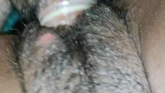 Aldatan Hint Karısı Sevgilisiyle Bir Otel Odasında Seks Yapıyor