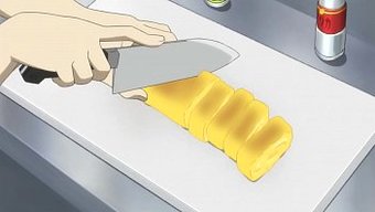 B. C. 3 Şeker Bebek Özellikle Anime'De