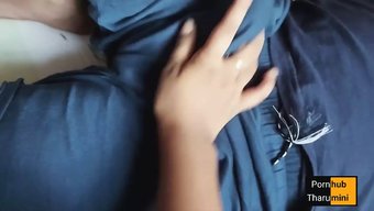 Amatör Hint Kızının Oral Zevk Verdiği Pov Videosu