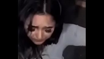 Mulan Vuitton'Un Halka Açık Seks Macerası, Arkadan Sert Ve Büyük Poposuyla Sergileniyor