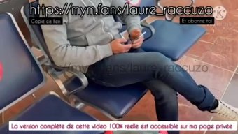 Havaalanında Halka Açık Aşağılama: Sarışının Şok Edici Deneyimi