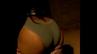 Küçük Yarrağın Genişliğiyle Gösterilen Mastürbasyon Videosu