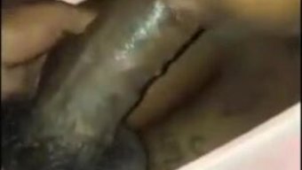 Amatör Güzel Şişman Kadınlar Spermlerle Kaplanıyor