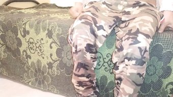 Desi Genç Kız, Cowgirl Pozisyonunda Vahşileşiyor