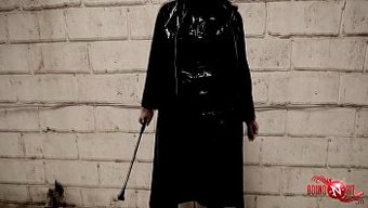 Alman Aldatılan Kocanın Deneyimi: C3'Ün Femdom Ve Aşağılama Hakkındaki Raporu - Bölüm 4