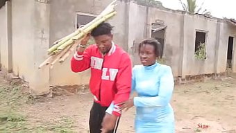 Büyük Poposunu Seven Bir Adam, Kör Bir Kızı Sikiyor.