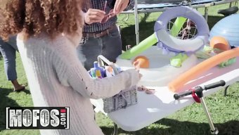 Peter Green Ve Cecilia Lion Devriyede Vahşi Bir Yolculuğa Çıkıyorlar