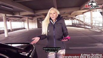 Alman Genç, Arkadan Spontane Açık Hava Seks Için Alındı