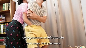 Uyarılmış Öğrenci Öğretmenin Yuvarlak Poposundan Ve Sıkı Amından Öğrenir