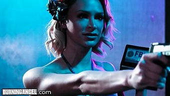 Emma Hix, Bdsm Porno Videosunda Tiki Rehinesi Tarafından Sert Bir Şekilde Beceriliyor