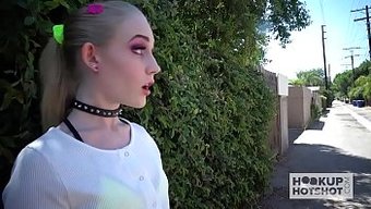 Emma Starletto'Nun Dominant Bir Babayla Ikinci Buluşması, Sert Seksle Sonuçlanıyor