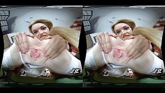 Vahşi Bir Cadılar Bayramı Ev Partisinde Birden Fazla Performansçıyla Vr Deneyimi