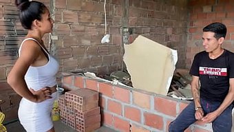 Avrupalı Amatör Büyük Bir Yarakla Anal Seksin Tadını Çıkarıyor