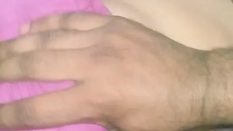 Avrupa Ve Desi Güzellikleri, Sadece Duygusal Bir Sesli El Işi Videosunda